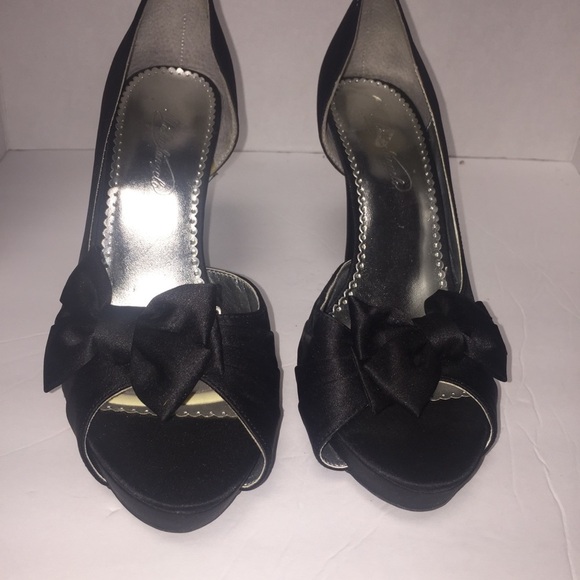 DAVID'S bridal michaelangelo black bow heels 10 - Picture 2 of 4